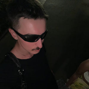 Meet your Posher, Frank